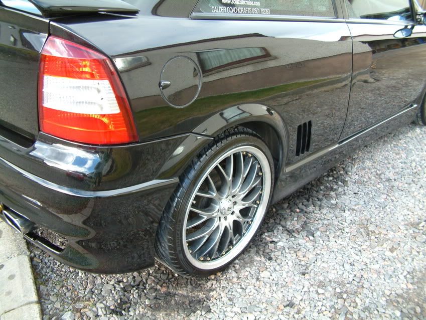 adansastra015.jpg