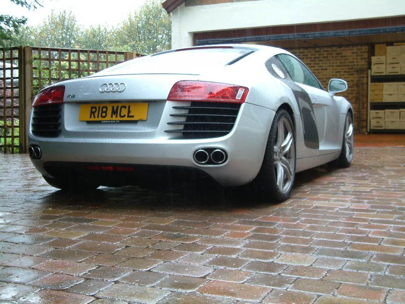 AudiR8005.jpg