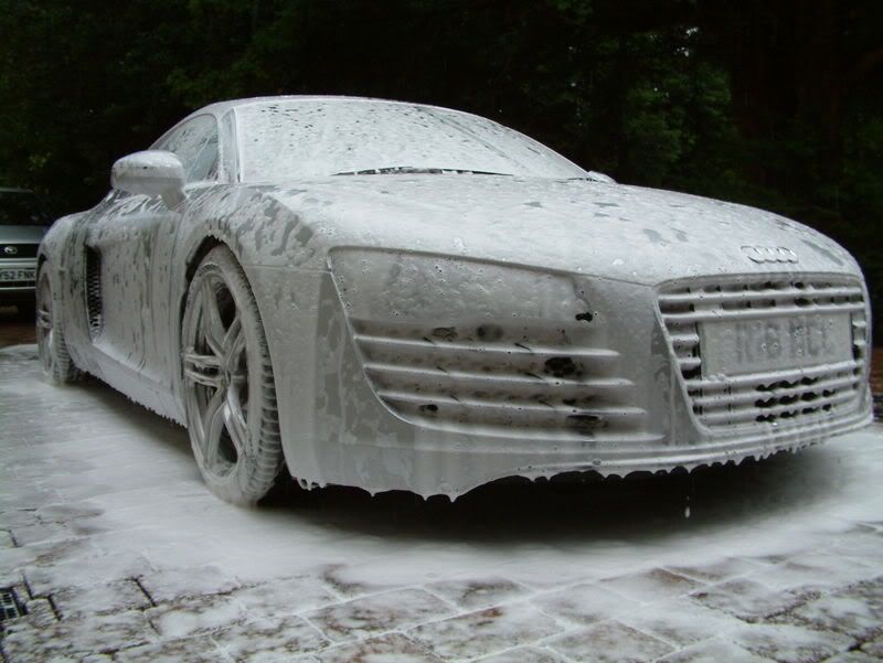 AudiR8009.jpg