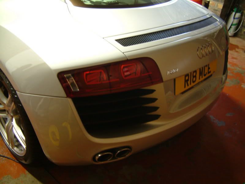 AudiR8032.jpg