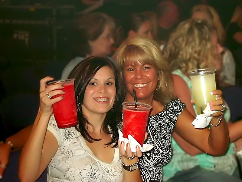 IMAGE: http://i13.photobucket.com/albums/a254/howlercat/4rum2/DSC00019_112.jpg