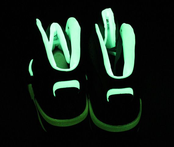 nike-air-force-180-glow-release-date-rck-2.jpg