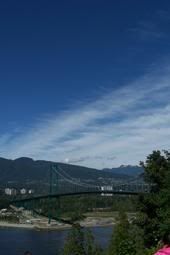 IMAGE: http://i13.photobucket.com/albums/a257/xoxbolla/davids/m_141c5d2e9b847d8512feccbef76bc22a.jpg