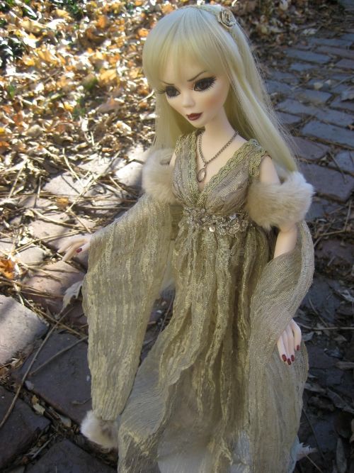photo Latigold102_zps2208add3.jpg