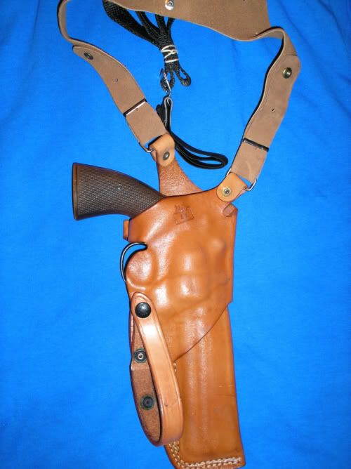 F/S NOS Lefthand Desantis Python Shoulder Holster