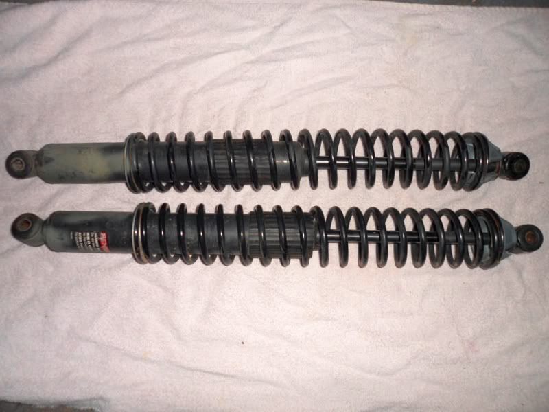 • Rear coilover shocks for 35" lift
