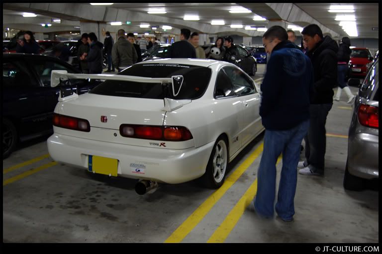 Here's a mugen DC5 wing on a DC2 integra