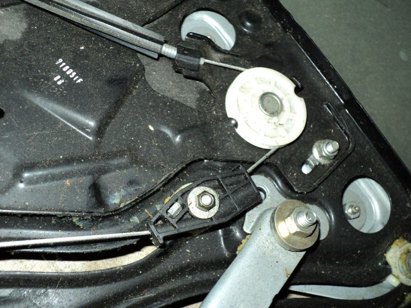 good used left rear beetle convertible window regulator