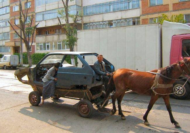 horse-pulling-a-car-in-romania1.jpg