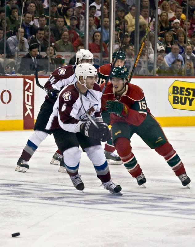 IMAGE: http://i13.photobucket.com/albums/a272/RedG35C/Wild%20Playoffs%202008/WildPlayoffs-30.jpg