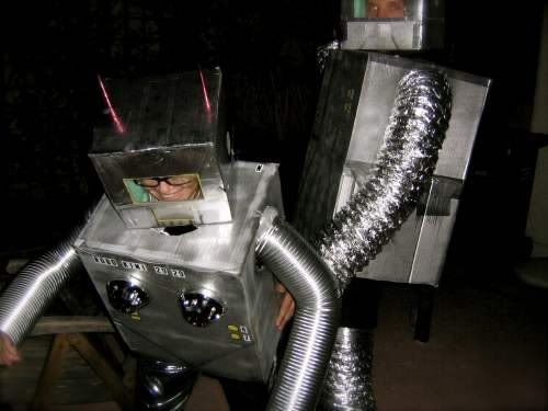 http://i13.photobucket.com/albums/a274/kimbacrombie/n1311282316_26620_3885.jpg