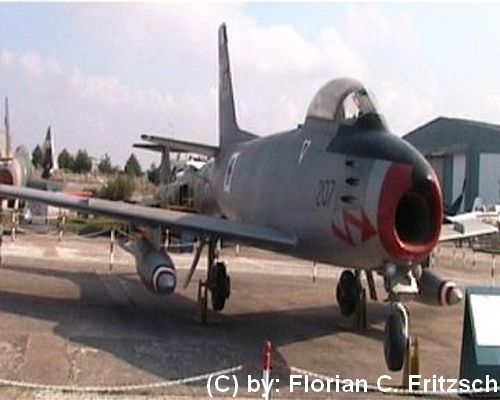 F-86_sabre.jpg