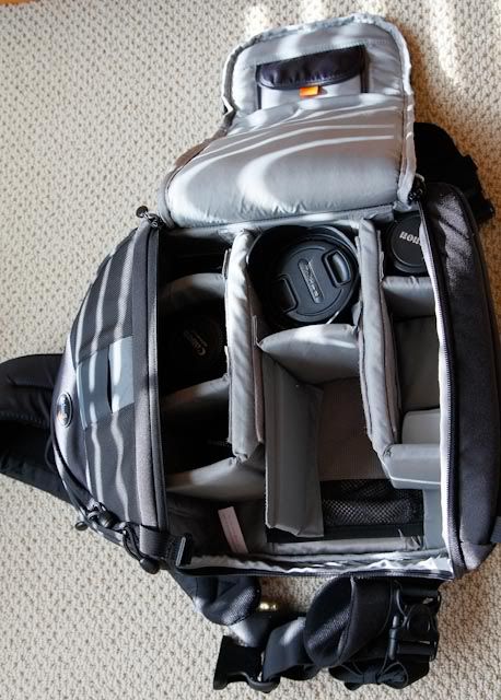 IMAGE: http://i13.photobucket.com/albums/a279/iMryanmac/camera%20gear/bags/the%204/_MG_3857.jpg