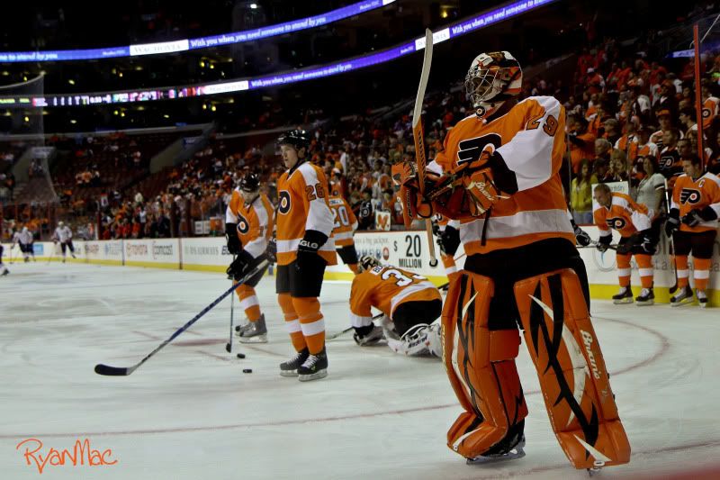 IMAGE: http://i13.photobucket.com/albums/a279/iMryanmac/flyers/20091006-IMG_2291-2.jpg