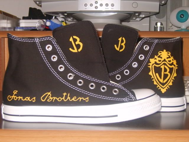 jonas brothers shoes