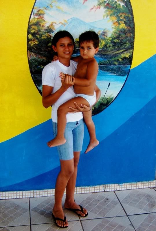 GirlandBoyColina.jpg