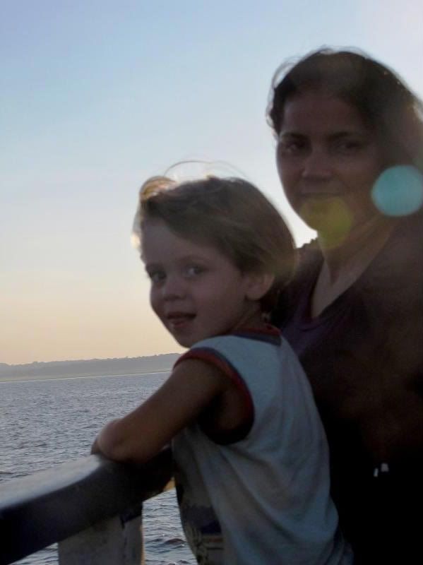 Caioandmom30102010.jpg