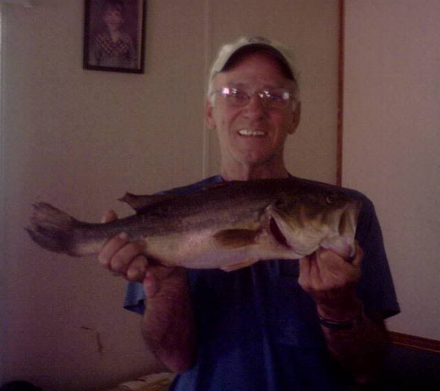 tomsbigbass7-22-07.jpg