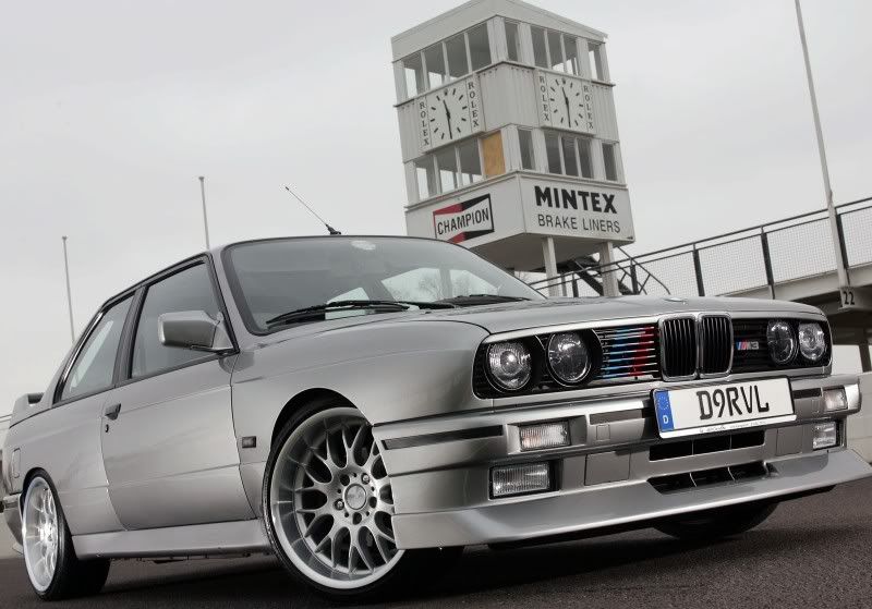bmw_e30_m3_13-1.jpg