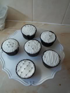 fondantcupcakes.jpg