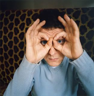 http://i13.photobucket.com/albums/a285/guero90h/michel-gondry-touched.jpg