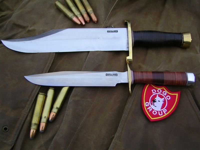 dogo argentino hunting boar. BIG wold oar hunting knife