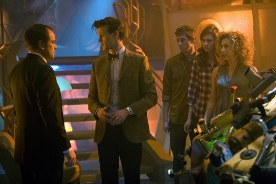 The Doctor, Amy, Rory, River and Canton in the TARDIS