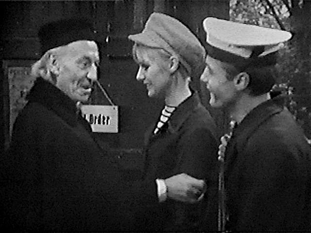 Polly Wright with fellow companion, Ben Jackson, and the First Doctor in The War Machines