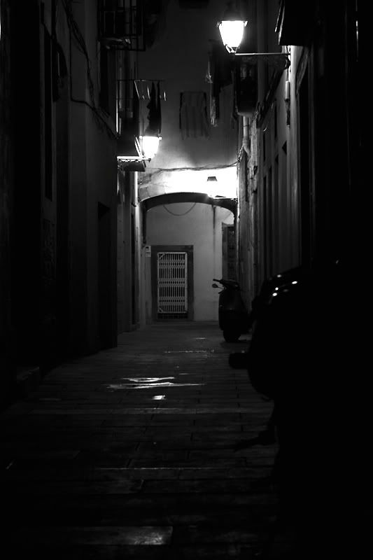 IMAGE: http://i13.photobucket.com/albums/a294/peteghia/Barcelona/IMG_3585.jpg