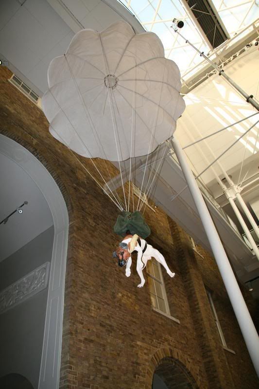 IMAGE: http://i13.photobucket.com/albums/a294/peteghia/Imperial%20War%20Museum/IMG_0474.jpg