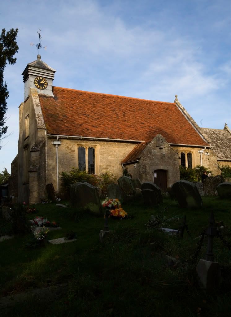 IMAGE: http://i13.photobucket.com/albums/a294/peteghia/Made%20of%20Stone/IMG_5290.jpg