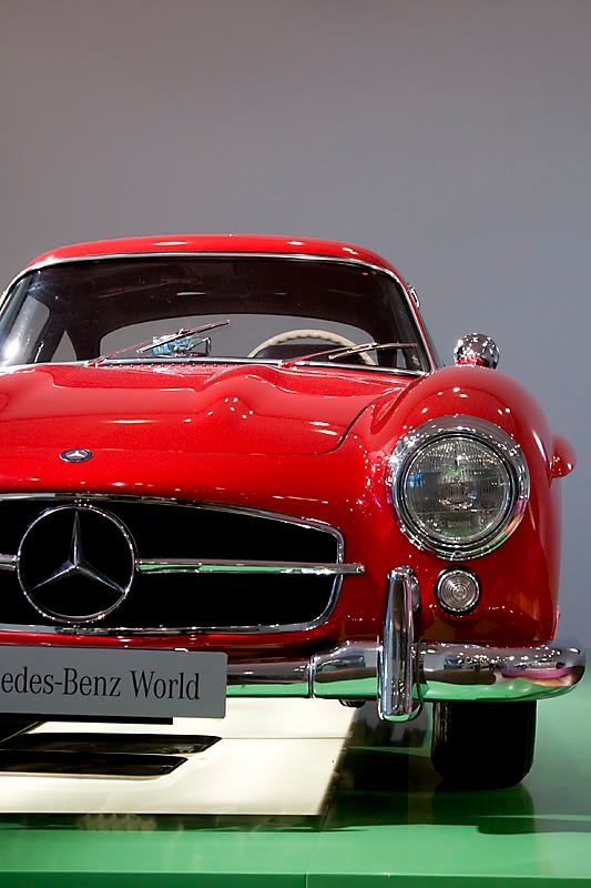 IMAGE: http://i13.photobucket.com/albums/a294/peteghia/Mecedes-Benz/IMG_3907.jpg