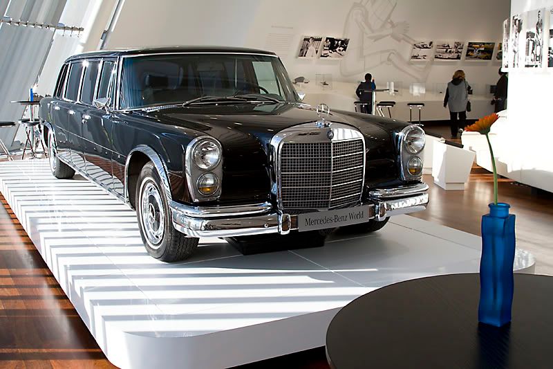 IMAGE: http://i13.photobucket.com/albums/a294/peteghia/Mecedes-Benz/IMG_3959.jpg