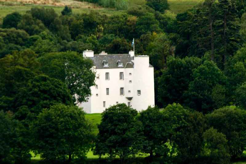 IMAGE: http://i13.photobucket.com/albums/a294/peteghia/Scotland-2006/IMG_1655.jpg