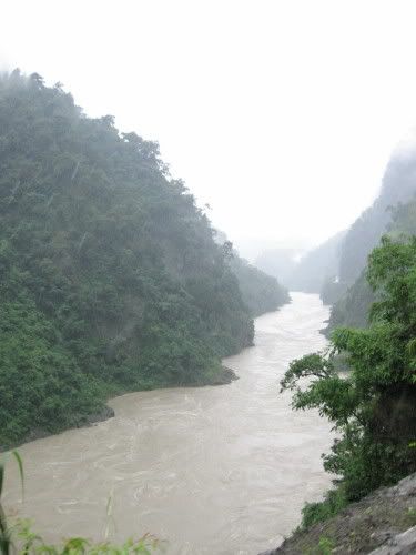 Кто был в Непале в начале муссона (кон.апреля-май-нач.июня)?