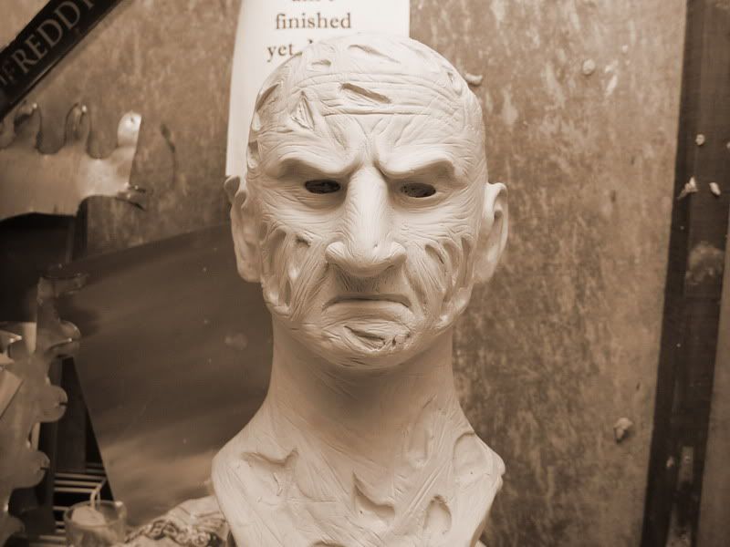 [Image: freddy1234.jpg]