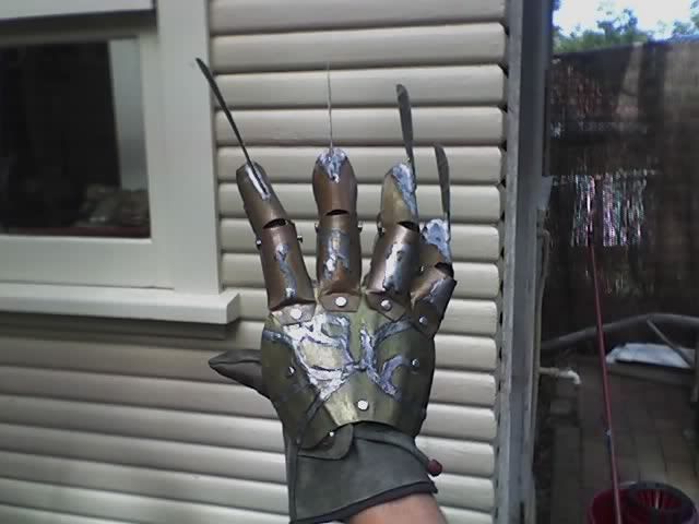 [Image: glove3.jpg]