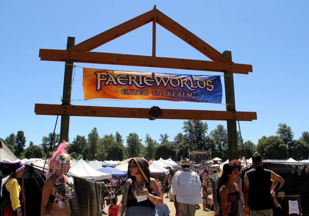 photo gate_zpsf3932e50.jpg