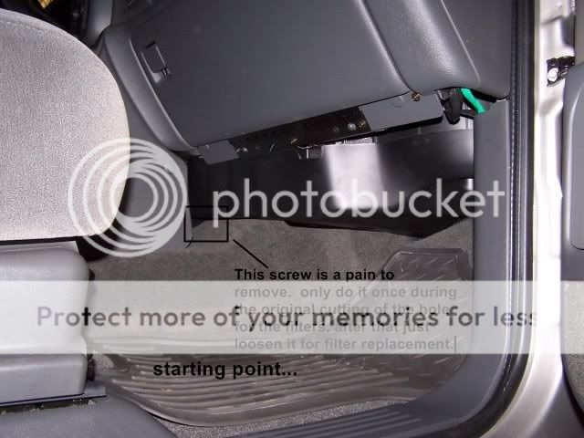 2006 Ford expedition cabin air filter location #10