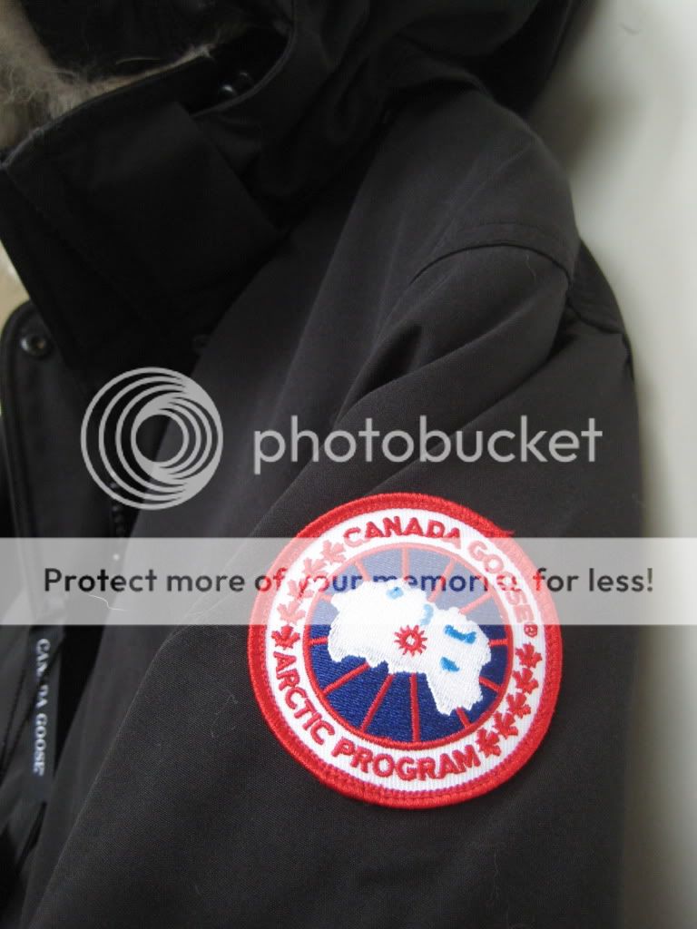 NEW CANADA GOOSE W MYSTIQUE DOWN PARKA S SMALL PARKA AUTHENTIC FAST 