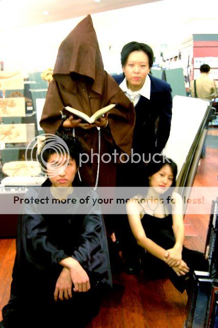 Image hosted by Photobucket.com