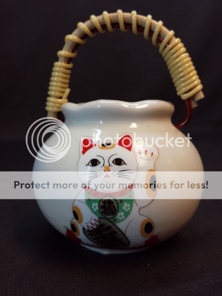 Maneki Neko Lucky Cat Fortune Ceramic Pot Small Nakagama Japan